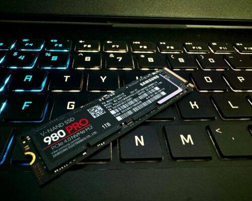 De ce se încălzește SSD-ul și scade viteza. Thermal throttling pe NVMe și cum îl repari corect