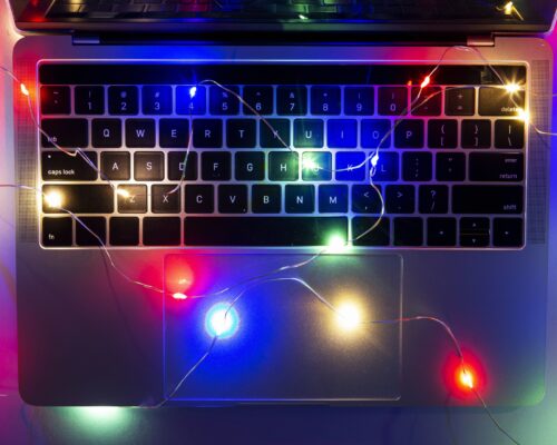 Home 117 Laptop AI în 2026: Ce se strică, ce se schimbă și când ajungi în service